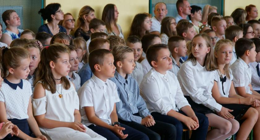 SP4 - galeria zdjęć z rozpoczęcia roku szkolnego 2018/2019 [foto]