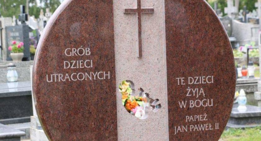 W sobotę pogrzeb dzieci utraconych