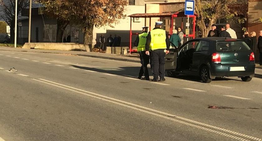 Potrącenie na przejściu dla pieszych. Mężczyzna przewieziony do szpitala [foto] - AKTUALIZACJA