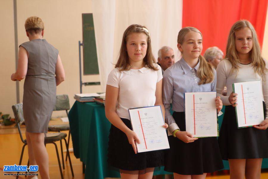 Zakończenie roku szkolnego w zambrowskich placówkach [zdjęcia z 9 szkół]