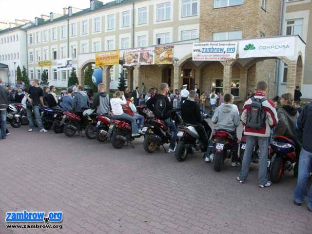 Fotoreportaż ze Zlotu Skuterów 2006