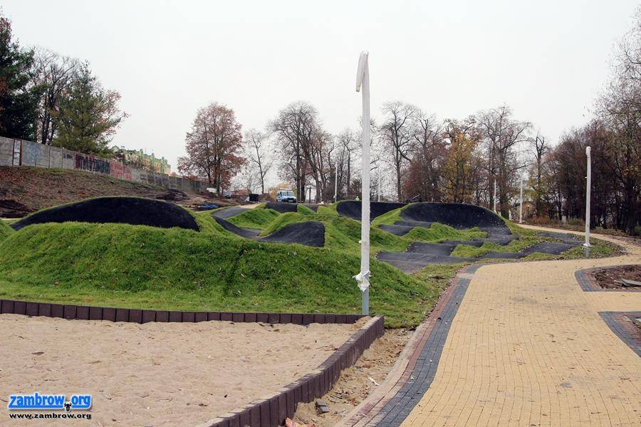 Budowa parku miejskiego zbliża się ku końcowi [foto]