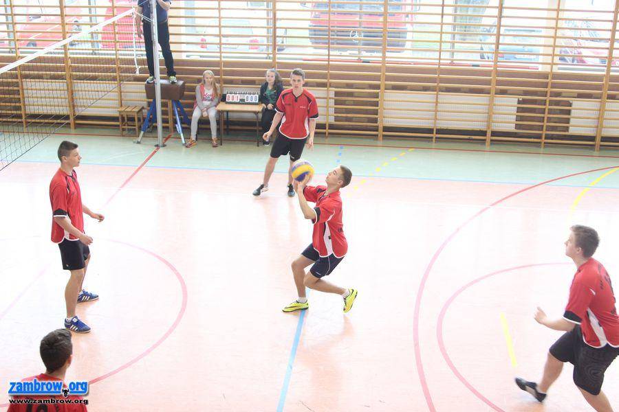 Strażacy ochotnicy z gminy Zambrów ponownie na sportowo [foto]