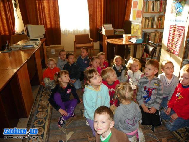 Przedszkolaki z wizytą w bibliotece