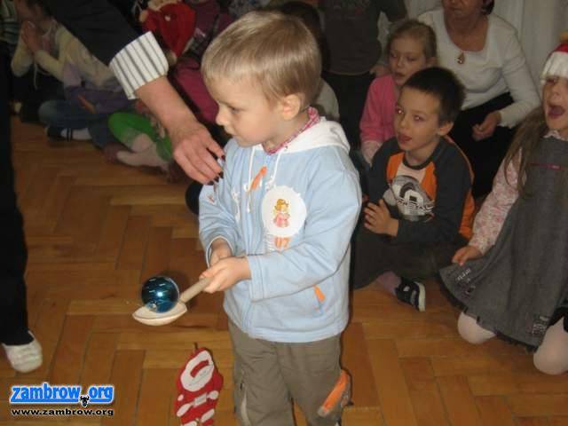 W Akademii Malucha Mikołajki na sportowo
