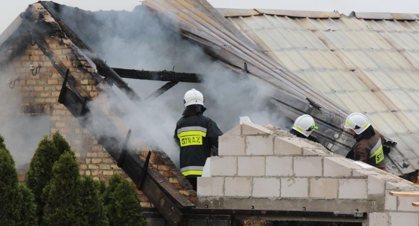 Pożar obory w Podłatkach [foto+video]