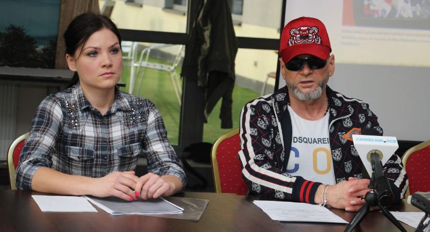 Ojciec wbrew sądowi nie chce oddać dziecka matce. Sprawę bada Krzysztof Rutkowski [foto+video]