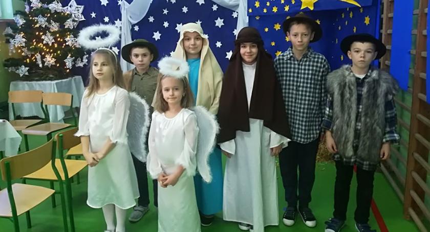 Świąteczne Jasełka w SP w Starym Laskowcu [video]