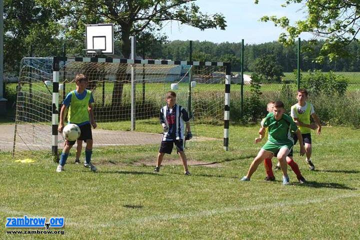 Na sportowo uczcili święto Patrona szkoły