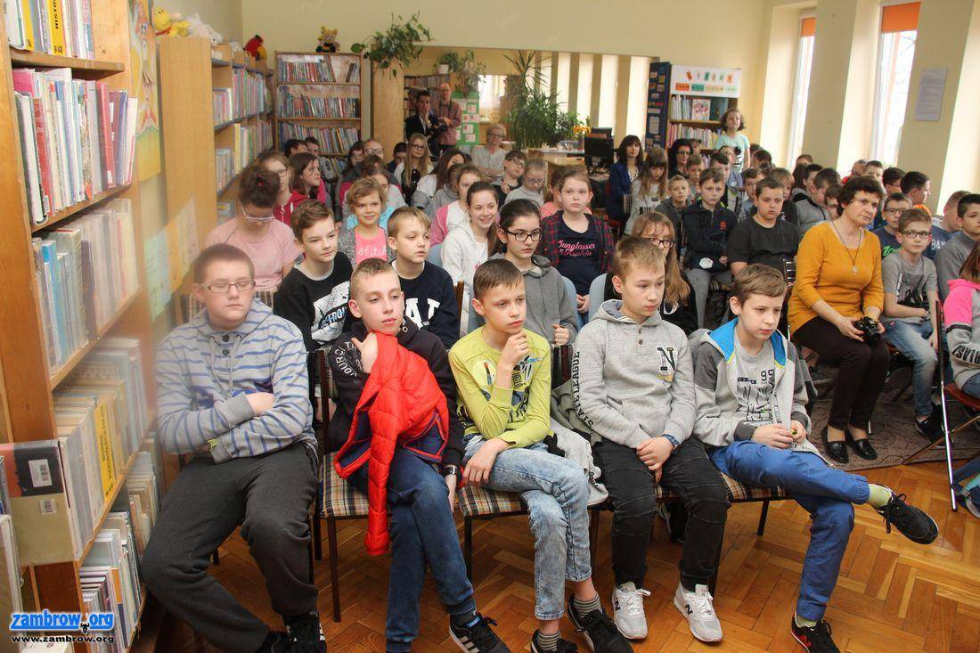 Spotkanie autorskie z Pawłem Beręsewiczem [foto]