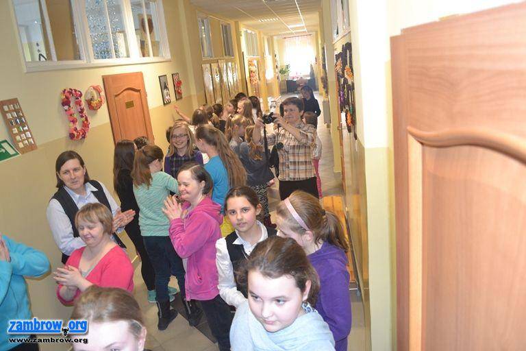 Uczniowie „Piątki” w POW
