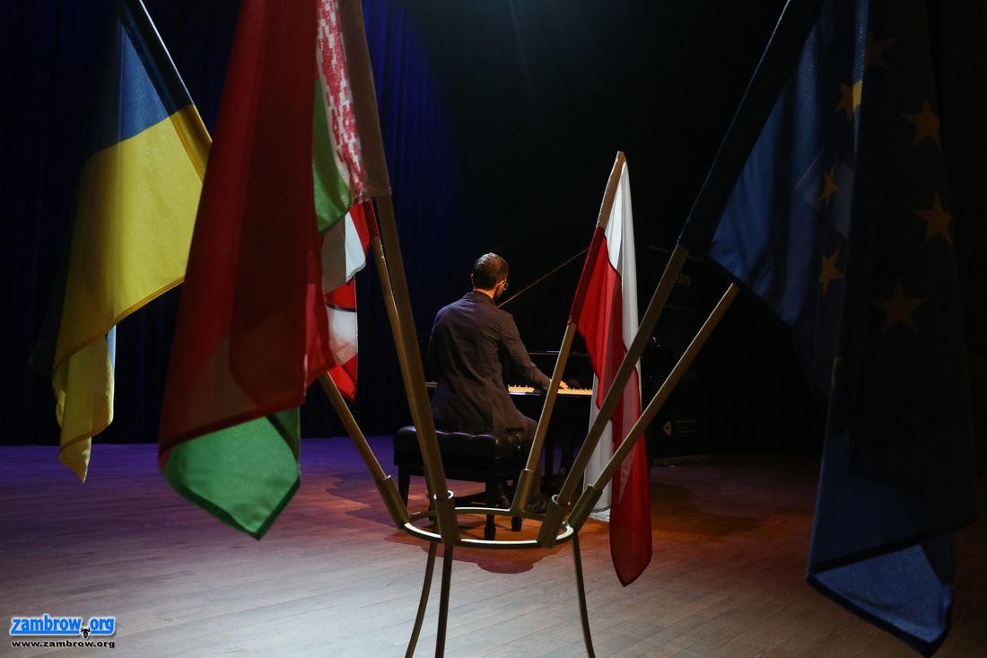 VI Międzynarodowy Konkurs Fortepianowy rozpoczęty [foto]