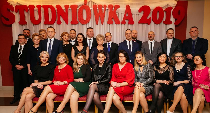 Studniówka ZSA 2019 - zdjęcia grupowe