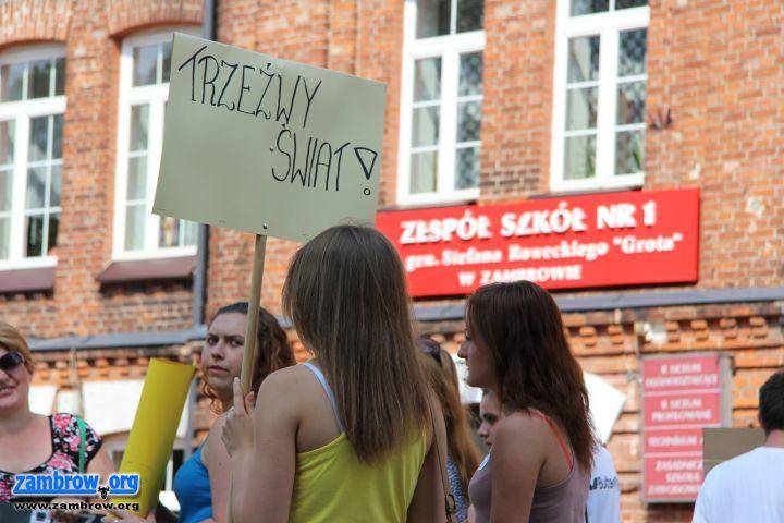 Młodzież zachęcała do życia bez nałogów