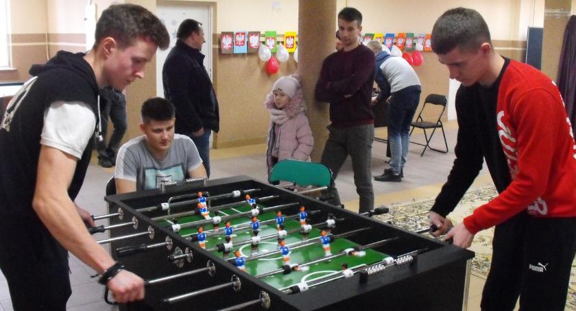 Damian Kotowski został zwycięzcą Turnieju Futbolu Stołowego w Rutkach
