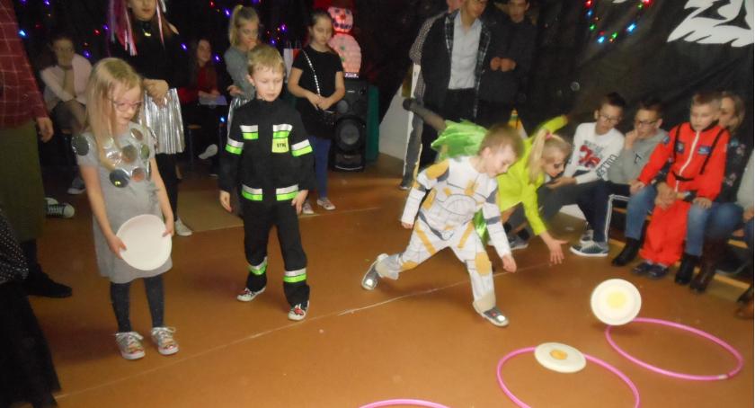 Bal karnawałowy w Szkole Podstawowej w Starym Skarżynie 