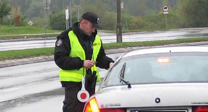 42-letni kierowca z ponad 3 promilami alkoholu