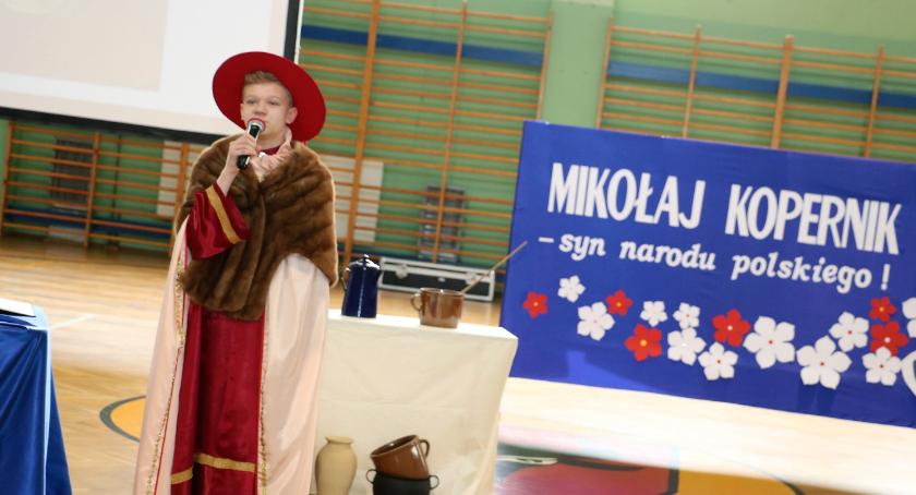 Uczniowie „Piątki” uczcili patrona szkoły [foto]