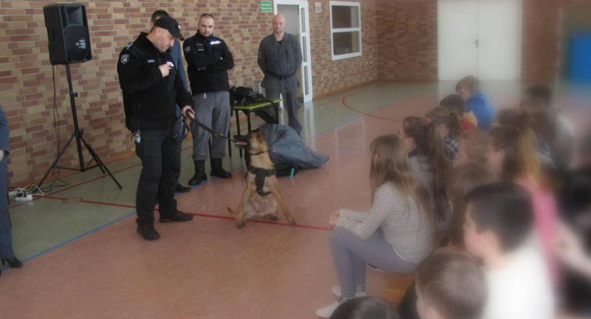 Poznawali tajniki pracy Służby Więziennej