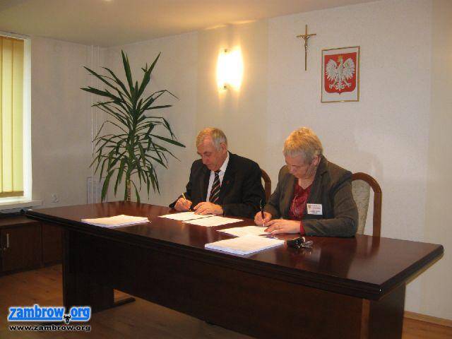 Umowa na dofinansowanie budowy terenów inwestycyjnych podpisana