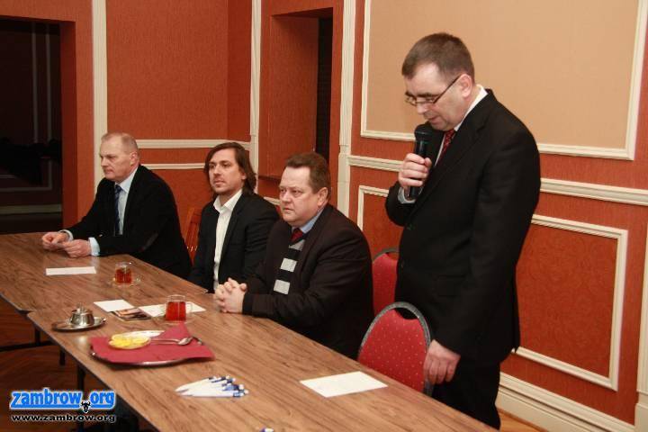 PiS nie chce „policji na telefon”. Rozmowa o bezpieczeństwie w Zambrowie