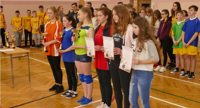 Rozegrano Powiatowe Mistrzostwa LZS w siatkówce