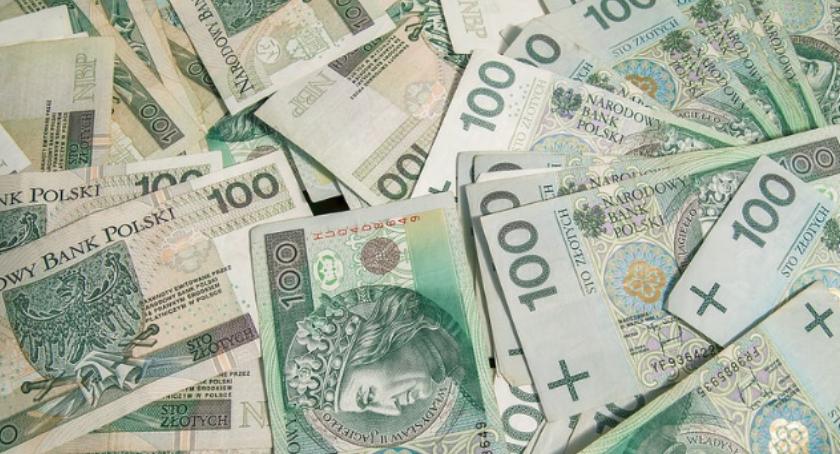 Pierwsze 100 mln zł wróciło do podatników