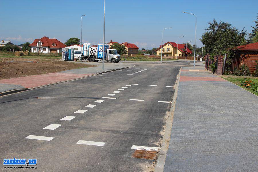 Zakończyli rozbudowę dróg osiedla przy ul. Ks. Krajewskiego [foto]