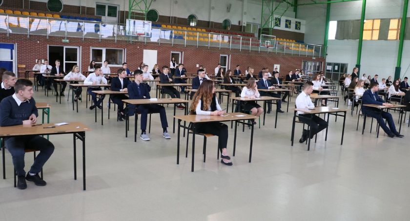 Ostatni dzień egzaminów gimnazjalnych [foto] ARKUSZE EGZAMINACYJNE