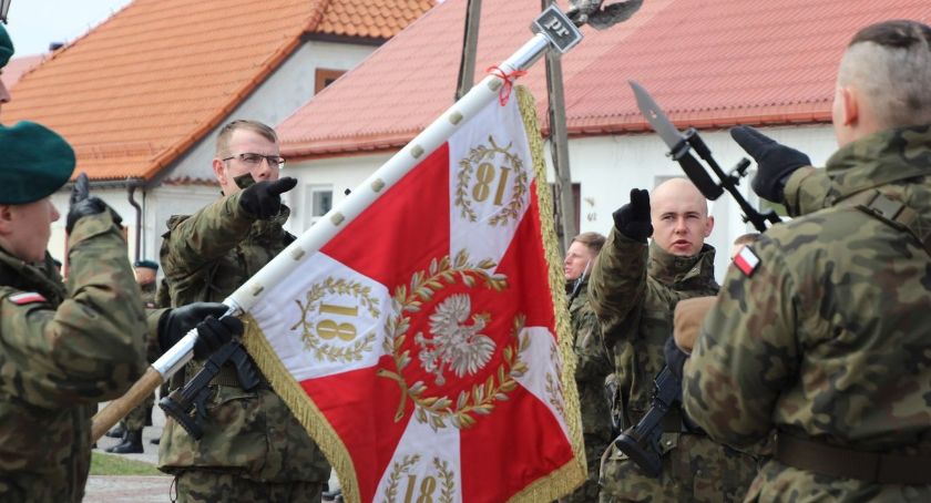 Żołnierze Wojsk Obrony Terytorialnej złożyli przysięgę w Tykocinie