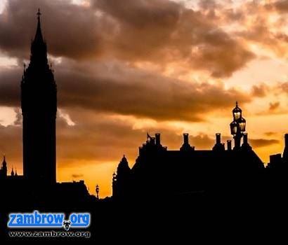 Lecisz na Boże Narodzenie do Londynu? Pamiętaj o zimowych mgłach