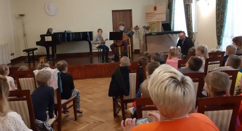 Przedszkolaki z MP5 na koncercie w szkole muzycznej
