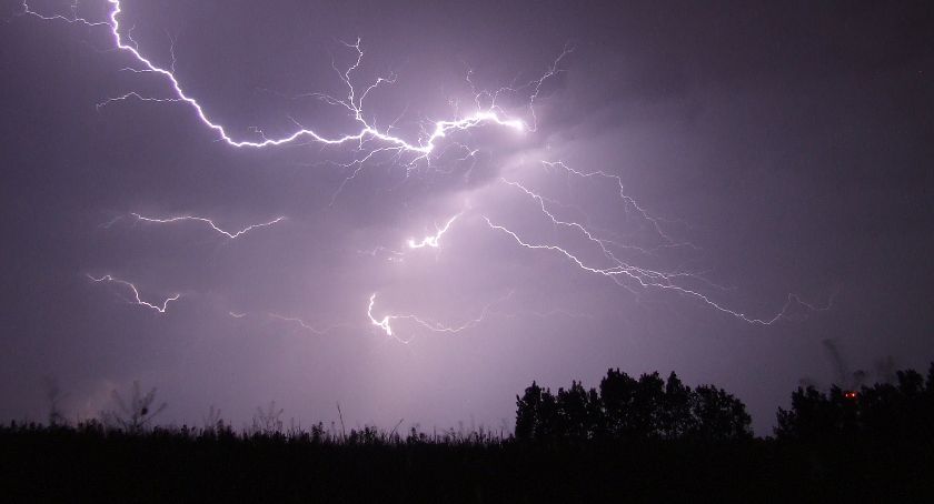 Mogą być burze z gradem i porywisty wiatr
