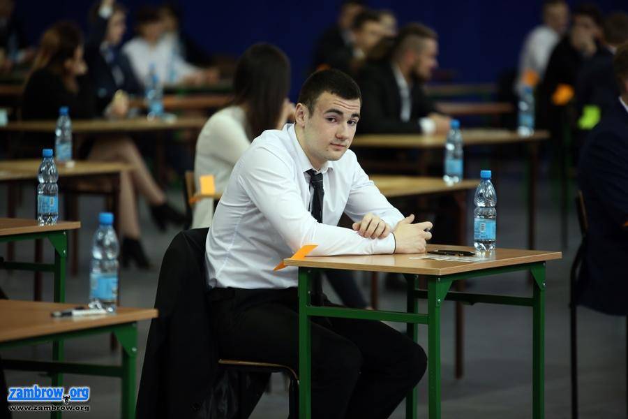 Maturzyści napisali egzamin z języka polskiego [foto+arkusze] 