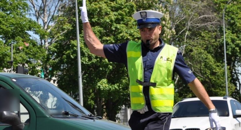 Jechała ponad 100 km/h w obszarze zabudowanym