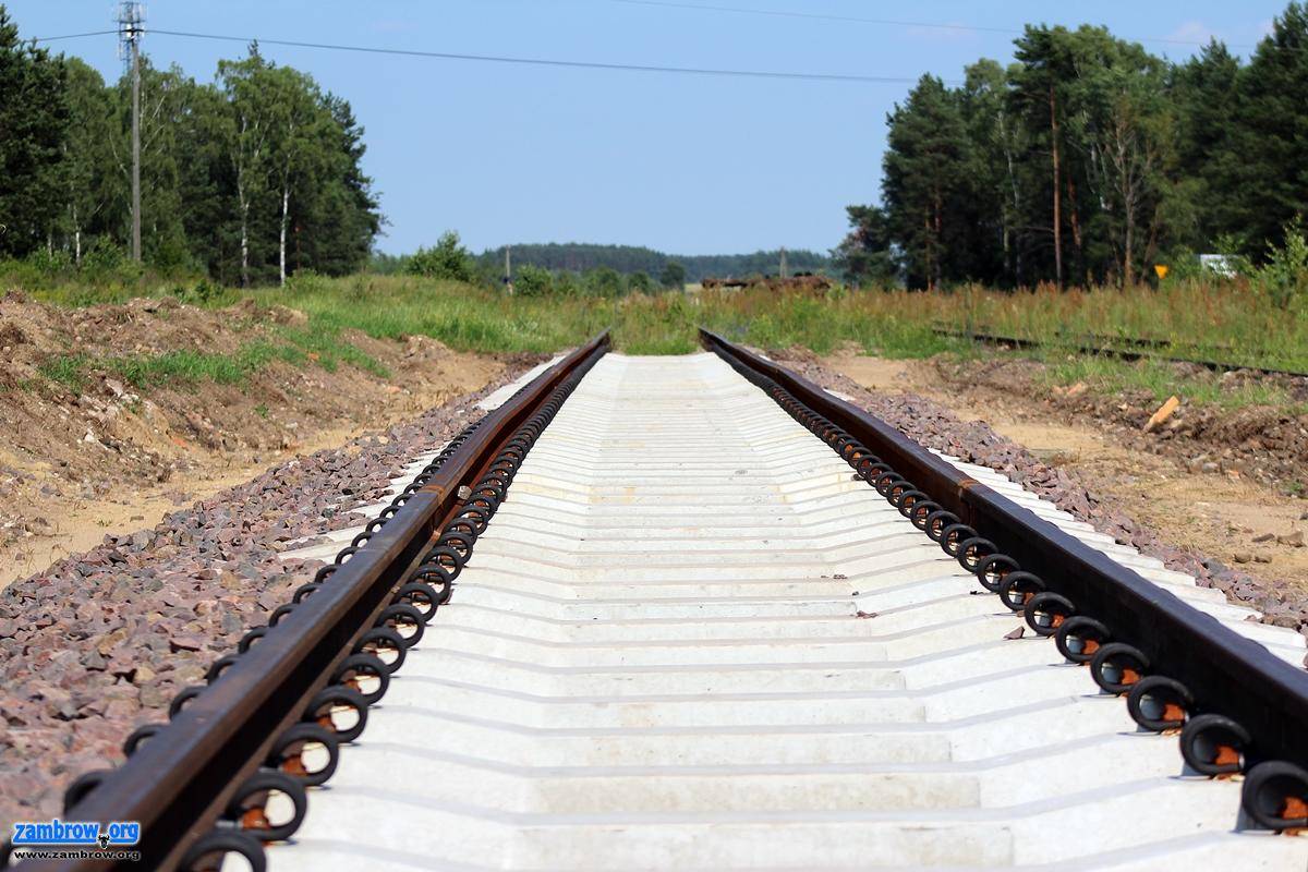 Trwa modernizacja linii kolejowej 36 [foto]