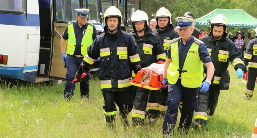 Służby ratunkowe ćwiczyły podczas manewrów w Czerwonym Borze
