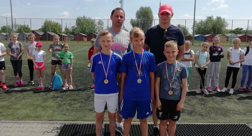 Powiatowe Igrzyska Dzieci w trójboju lekkoatletycznym
