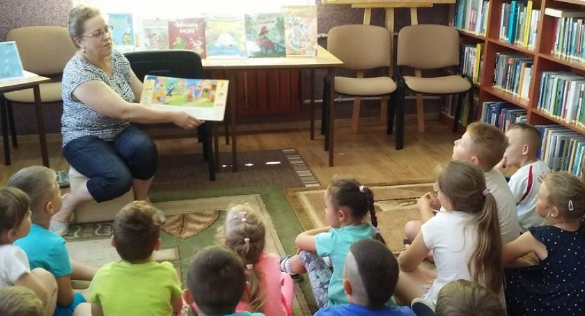 Tydzień czytania dzieciom w szumowskiej bibliotece