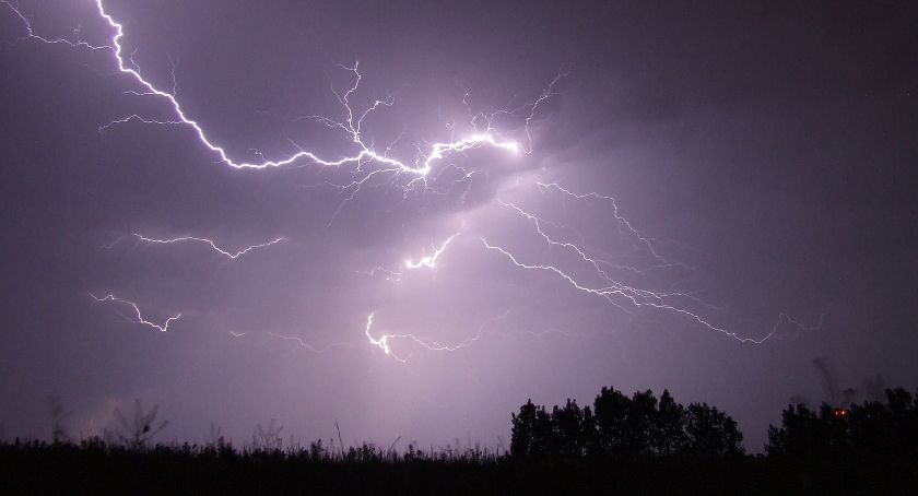 Synoptycy ostrzegają - mogą być burze z gradem
