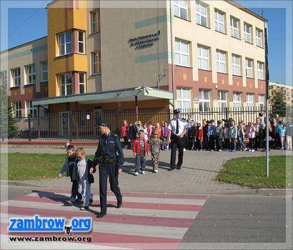 Bezpieczeństwo uczniów priorytetem projektu Powiatu i KPP