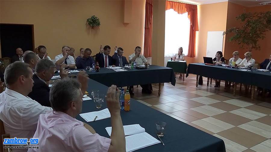 Stworzyli możliwość budowy targowiska - XVII Sesja Rady Gminy Szumowo [retransmisja]