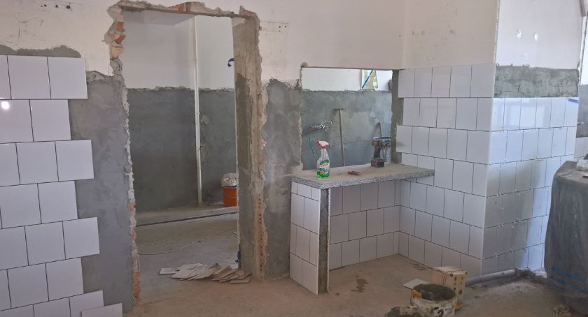 Gmina Rutki remontuje kuchnię i stołówkę w szkole [foto]