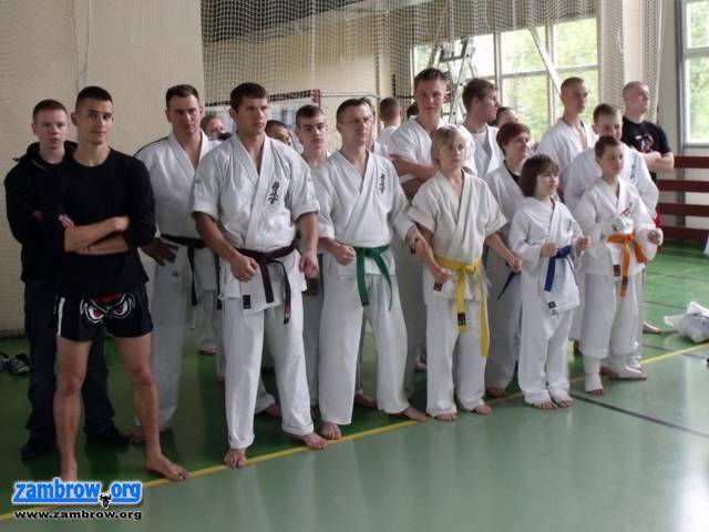 Karatecy Więzowskiego przywieźli 15 medali