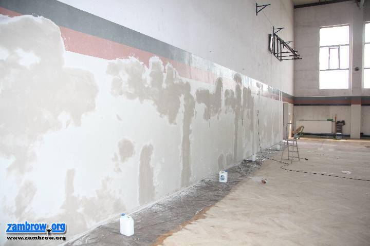 W MG1 trwa drugi etap remontu hali sportowej
