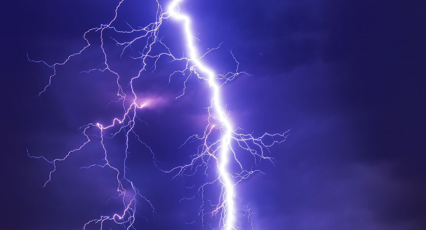 Mogą być burze z gradem i porywisty wiatr