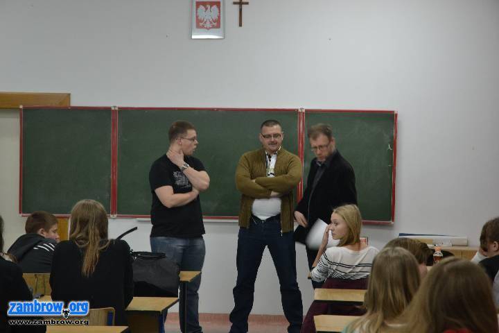 Wolontariusze WOŚP spotkali się z policjantami