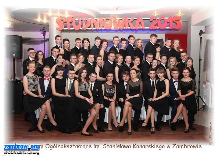 Studniówka ZSO 2015. Zdjęcia grupowe