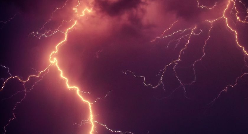 Mogą być burze z gradem i porywisty wiatr