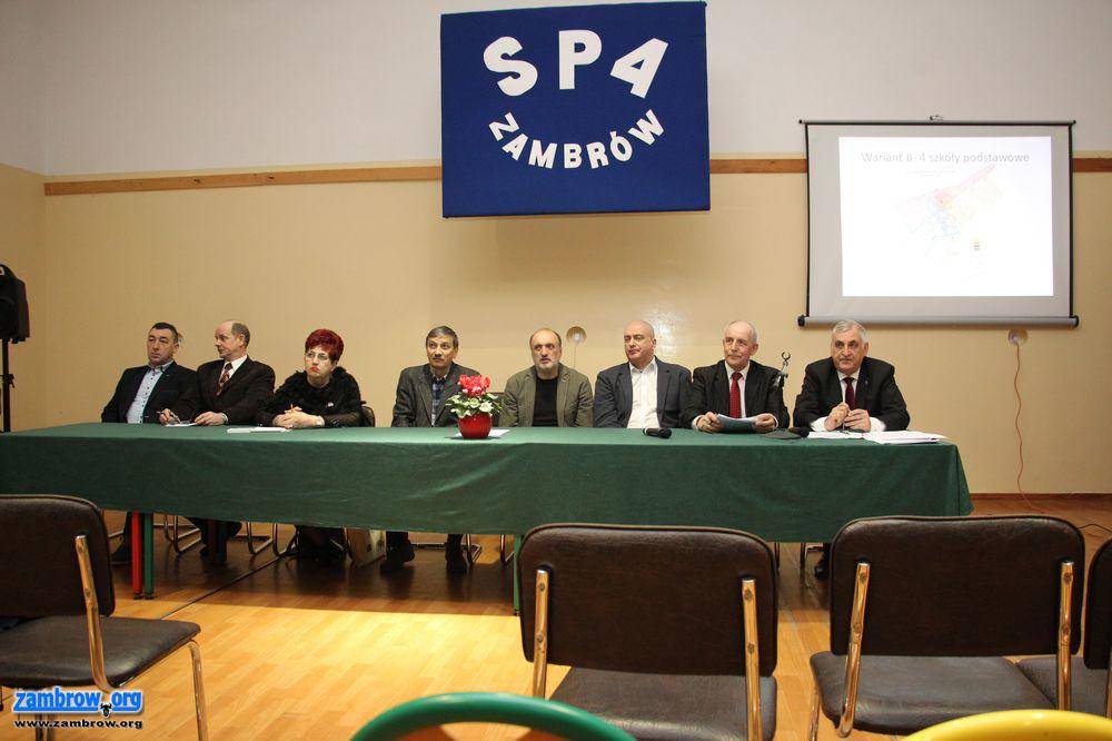 Będzie trzeci wariant reformy edukacji w Zambrowie oraz dodatkowe konsultacje w SP5 [foto+video]